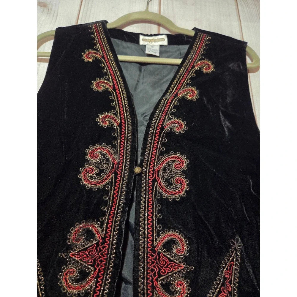 Cambridge Dry Goods Velvet Vest Women Large Black Red Gold Embroidered Boho L
